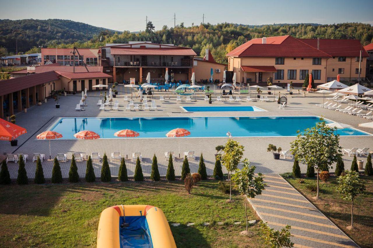 Illara Spa Hotel Irshava Exterior foto